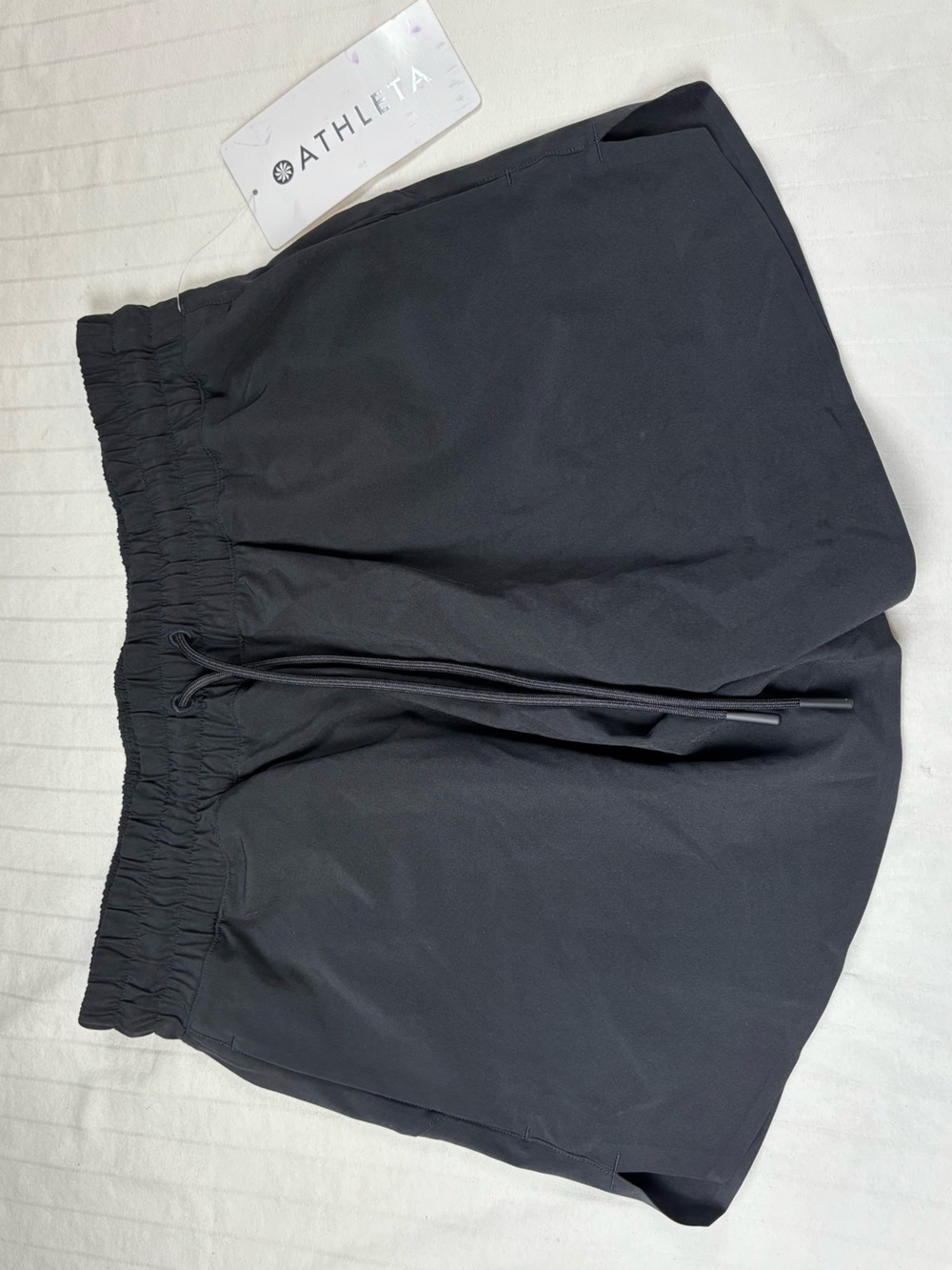 Athleta womens Xsmall NWT Cross Roads Black Elastic-Waist Athletic Shorts